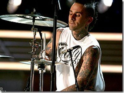 travis-barker-dead.jpg